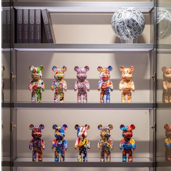 Ornement de collection ours en art urbain abstrait – Sculptures, Ceramic (photo 3 of 5)