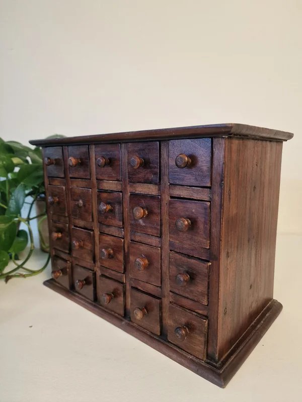 Brutalist pine chest of drawers '70s | Whoppah