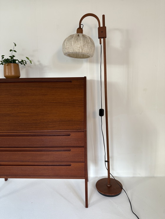 Image 1 of Lampadaire vintage en teck réglable, Domus '80