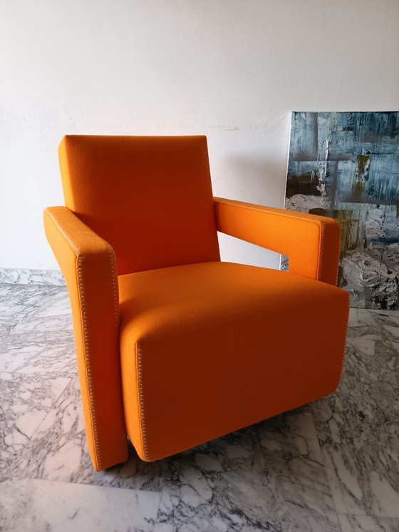 Image 1 of Fauteuil CASSINA Utrecht 637 en Laine Kvadrat Orange 13L par Gerrit Thomas Rietveld