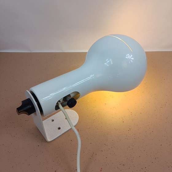 Image 1 of Joe Colombo Flash - Oluce - 2207 - Wall lamp.