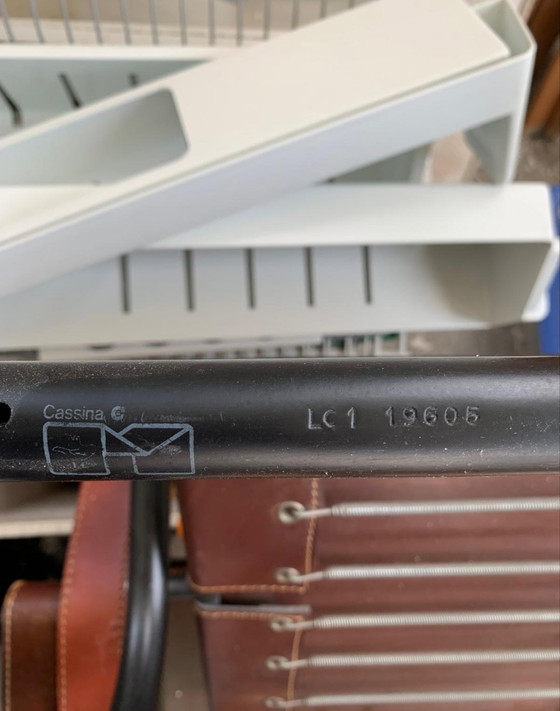 Le Corbusier Stühle – Beistellstühle, Leather (photo 3 of 13)