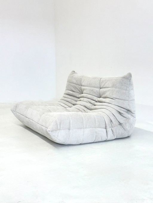 Wit en taupe beige Ligne Roset Togo 2 zit bank