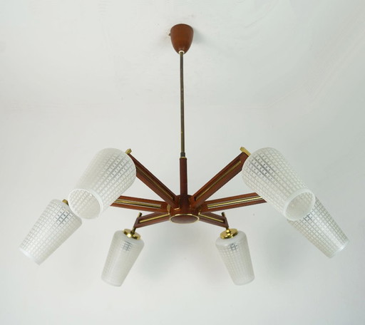 Lámpara de techo Sputnik de 8 luces, mediados de siglo, de teca, latón y vidrio, de la década de 1960