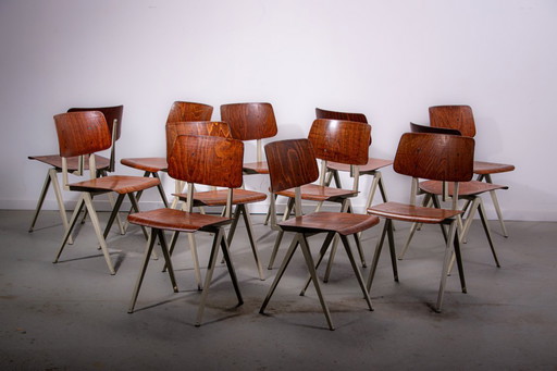 12 sedie S16 di Galvanitas. Circa 1970.