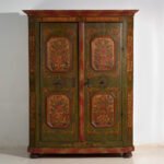 Antique painted armoire in pine wood – Austria, Year 1831 – Wardrobes, Rustic (photo 27 of 40)