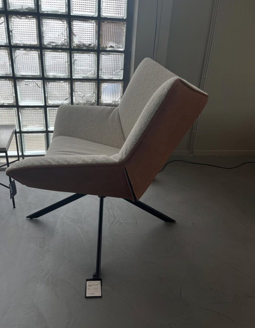 Label armchair Gustav - showroom model