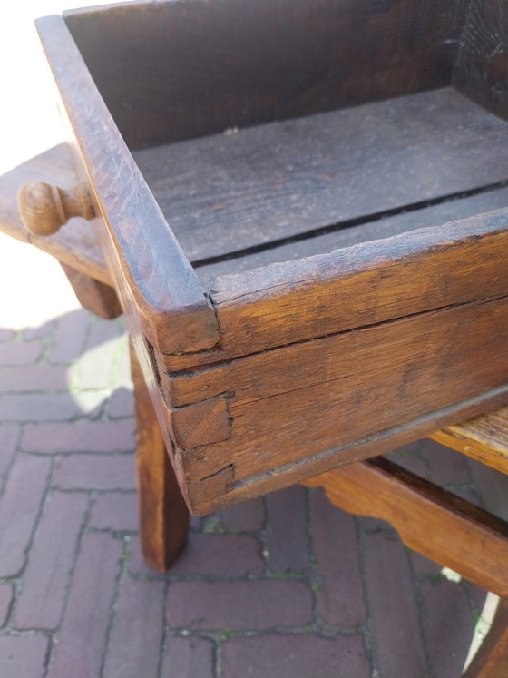 Image 1 of 1 x Tavolo portamonete spagnolo del XIX secolo con cassetto