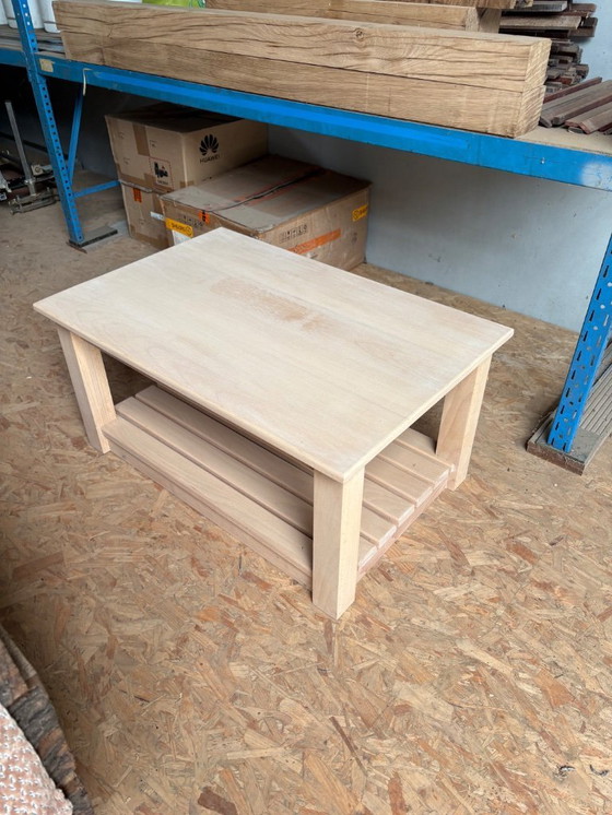 Image 1 of Mesa pequeña de haya