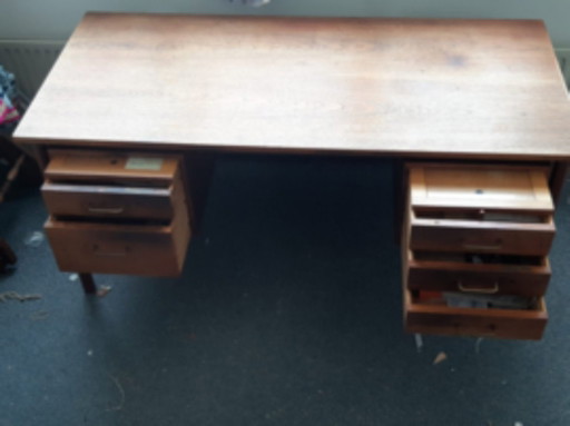 Vintage Deens Design Bureau | NM made in Denmark| Massief Teak| 5 Laden | 2 uitschuifplankjes | Made in Denmark