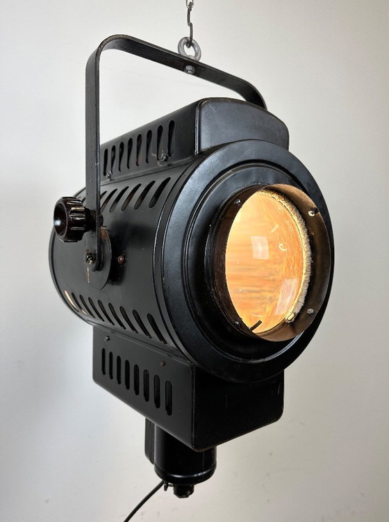 Image 1 of Pleins feux sur le théâtre noir vintage, années 1960