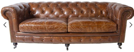 Image 1 of Divano Chesterfield in pelle