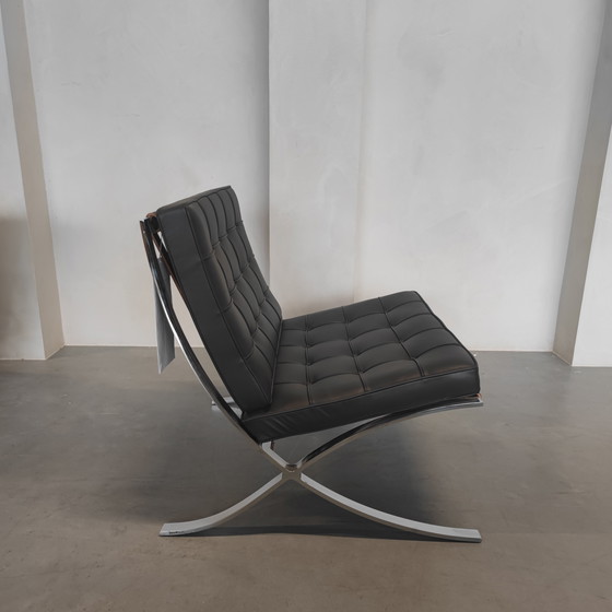 Image 1 of Knoll Barcelona Stoel - Volo Mokka Leer