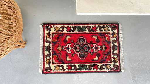 Tappeto vintage – 43 cm x 68 cm