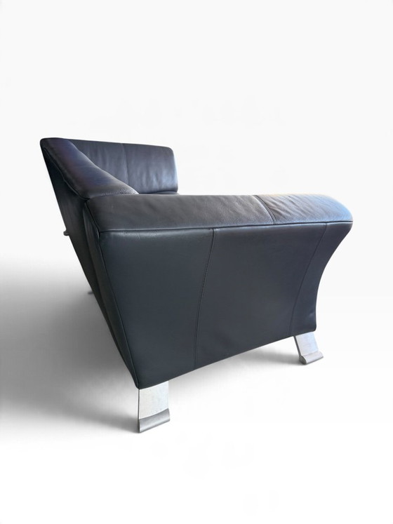 Rolf Benz 322 – Divano 2 posti in pelle nera – Divani 2 posti, Metallo (photo 4 of 7)