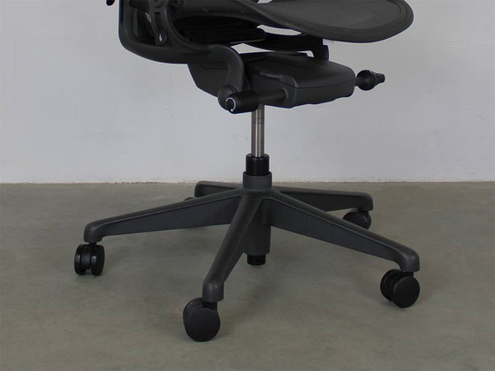 Image 1 of Aeron Remastered B Herman Miller Vollständige Optionen