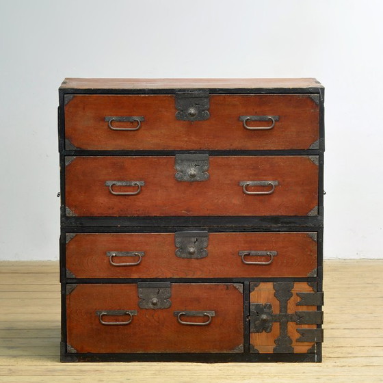 Image 1 of Commode japonaise Tansu, vers 1870