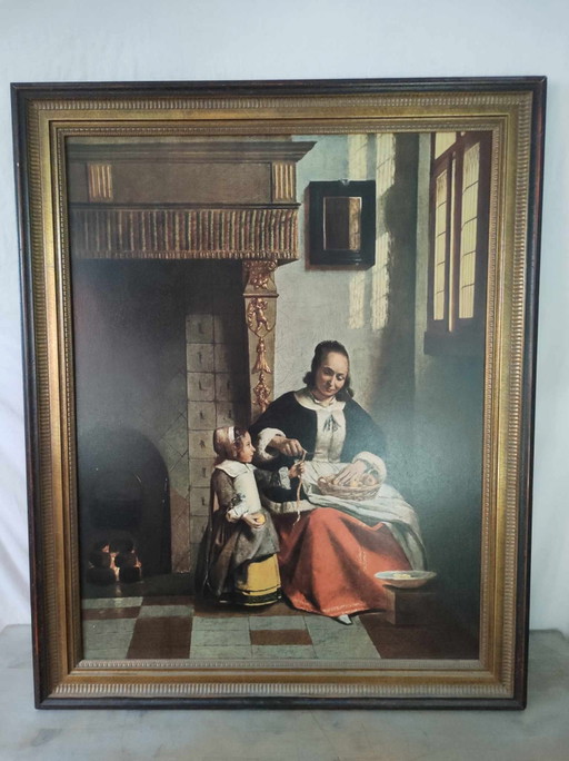 Femme épluchant des pommes