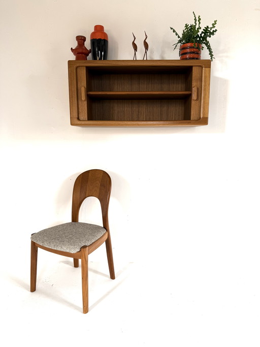 Vintage schwebender dänischer Wandschrank, Dyrlund '80