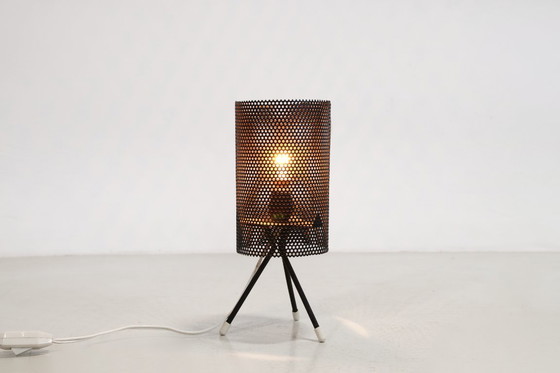 Image 1 of Lampada da tavolo Pilastro in metallo perforato di Tjerk Reijenga