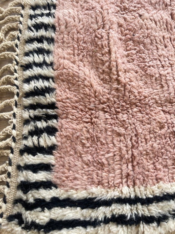 Image 1 of Tapis berbère tissé main traditionnelle 1,5/2,5 m