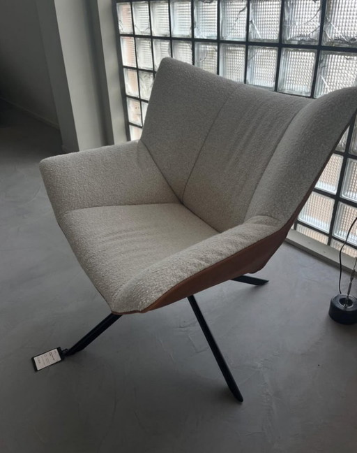 Label armchair Gustav - showroom model