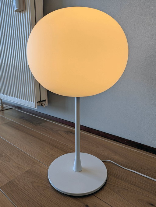 Lampe à poser "Glo-Ball T1" de Flos - Design Jasper Morrison