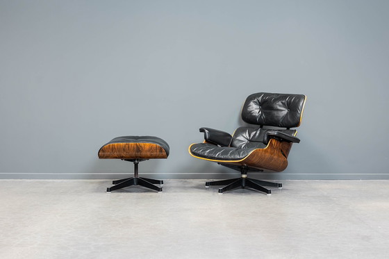 Image 1 of Eames Lounge Chair + Ottomane