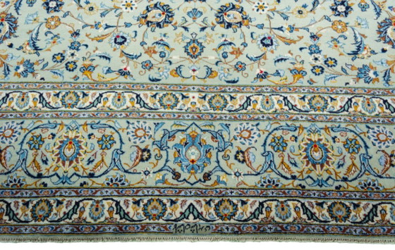 Image 1 of Perzisch tapijt - Kashan kurk 415 x 310 cm in pistachegroen
