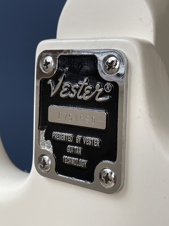 Image 1 of Vester Basgitaar vintage