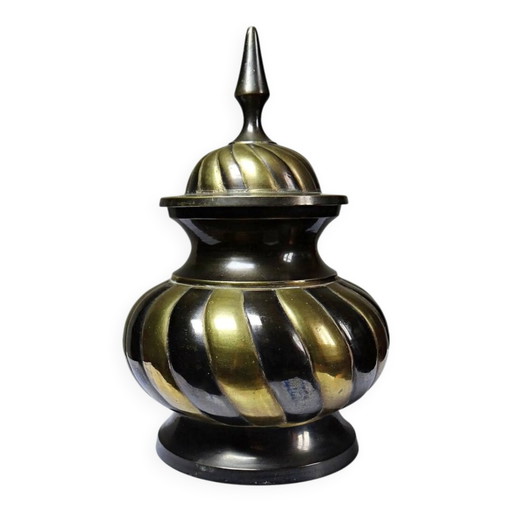 Olla cubierta de latón trenzado, artesanía india vintage de los años 60-80.
