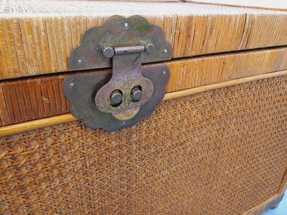 Image 1 of Baule vintage in legno, rattan, paglia e ottone