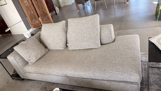 Image 1 of Divano Minotti modello Powell, tessuto Douglas 09 granito