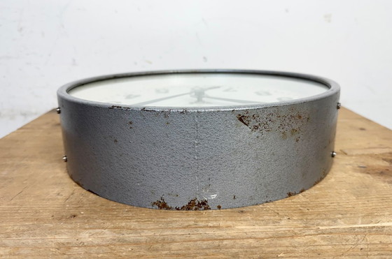 Image 1 of Grijze industriële fabriekswandklok van Chronotechna, jaren 50