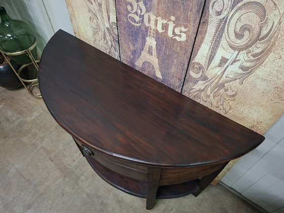 Image 1 of Klassieke halfronde sidetable, wandconsole, haltafel afm.111x40cm en 70cm hoog.