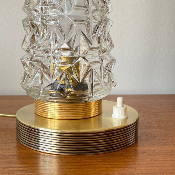 Image 1 of Lampe de table bureau chevet vintage tulipe en verre ancien et pied en laiton design 1950