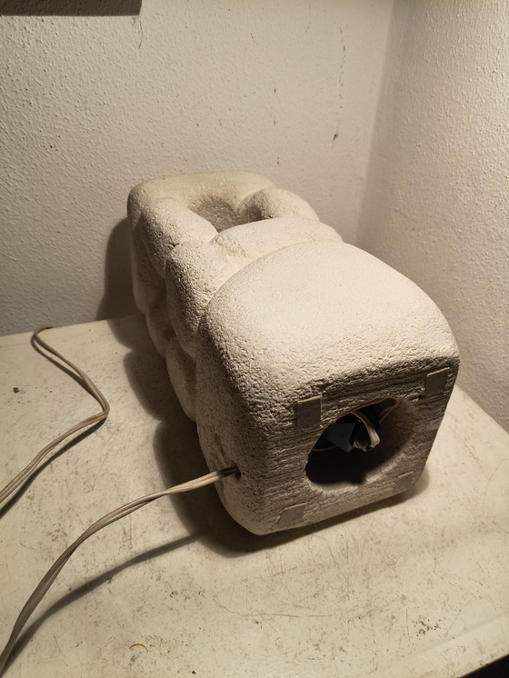 Image 1 of Mid century modern vintage design Franse brutalist Gard natuursteen tafellamp van ontwerper en beeldhouwer Albert Tormos 