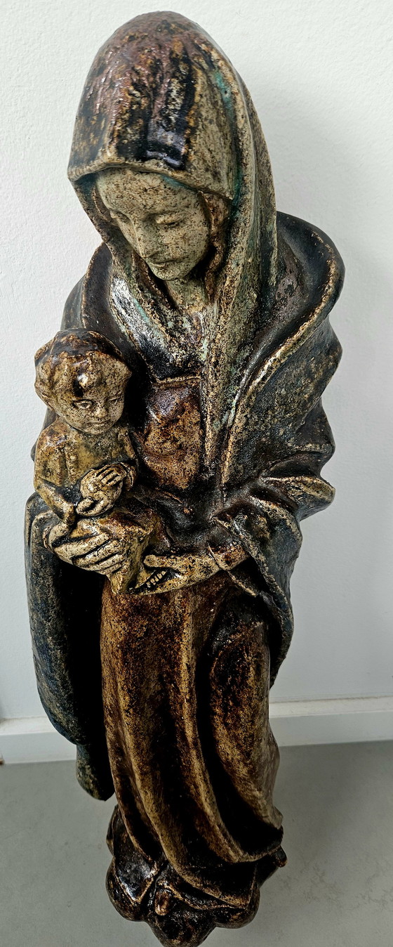 Image 1 of Ceramic statue of Mary wall model