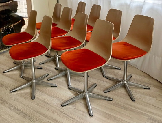 Retro Opportunity - 10 Original Wilkhahn Chairs – Dining chairs, Plastic, Velvet (photo 3 of 5)