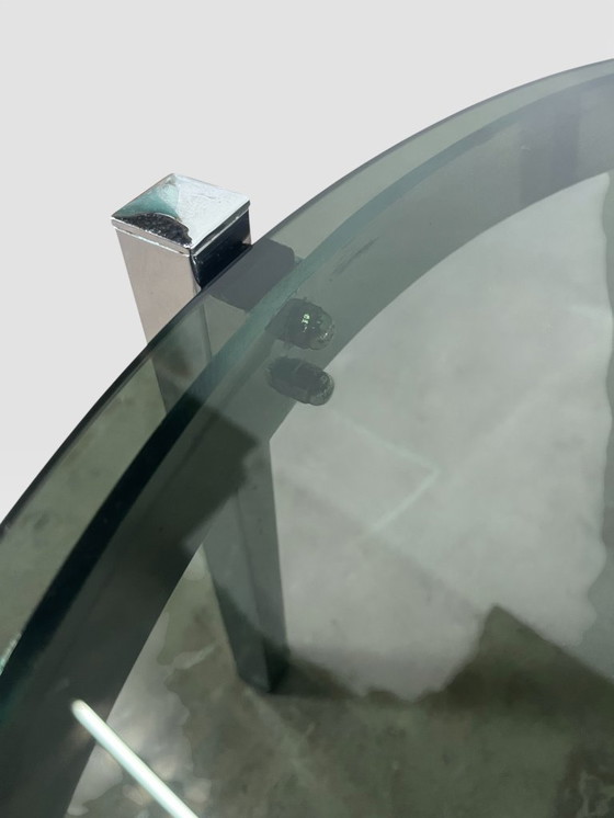 Image 1 of Tavolino da caffè rotondo vintage cromato con piano in vetro fumé