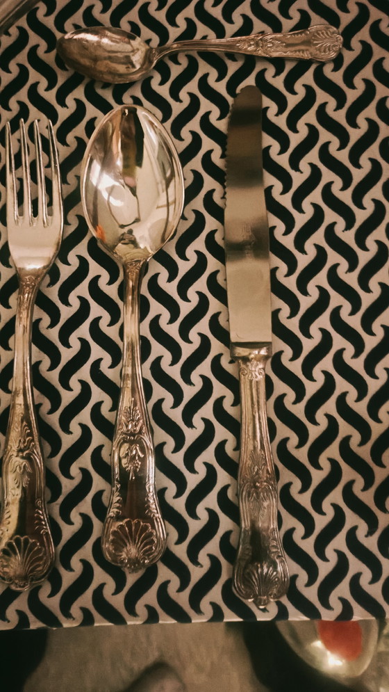 Image 1 of Elegante juego de cubiertos plateados de 70 piezas – Decoración clásica Rocaille/Shell