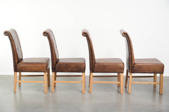 4x Beautiful large sheepskin dining chair in a dark cognac color with a lovely English look – Wood (photo 3 of 13)