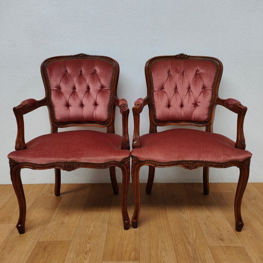 Set van twee vintage Franse Louis XV stoelen fauteuils hout en velours