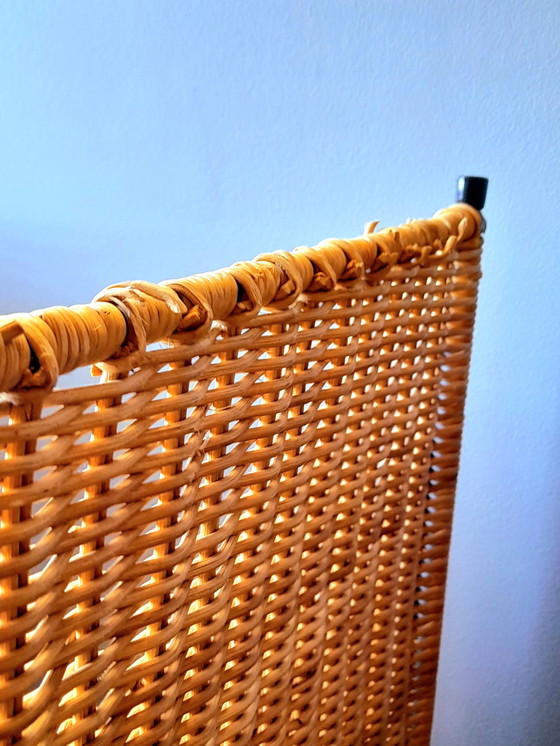 Image 1 of Chevet ou bout de canapé en osier 1960