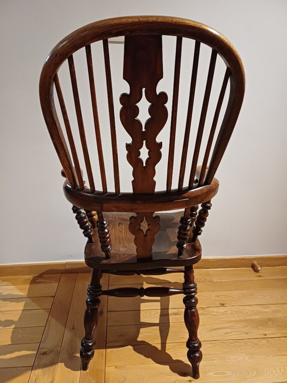 Image 1 of Windsor armchair in elm, circa 1840-1850