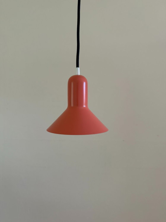 Image 1 of Vintage mini Jeka Metaltryk hanglamp - Zalmkleur - Deense designlamp