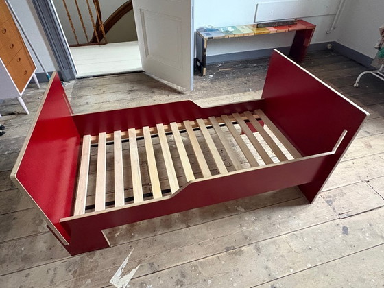 Image 1 of Lit Nils Holger Moormann contreplaqué de bouleau rouge