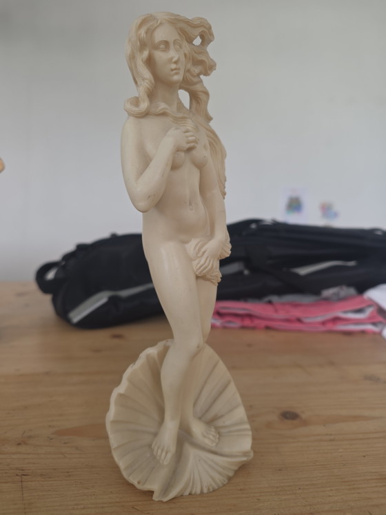 Image 1 of Harzstatue der Venus