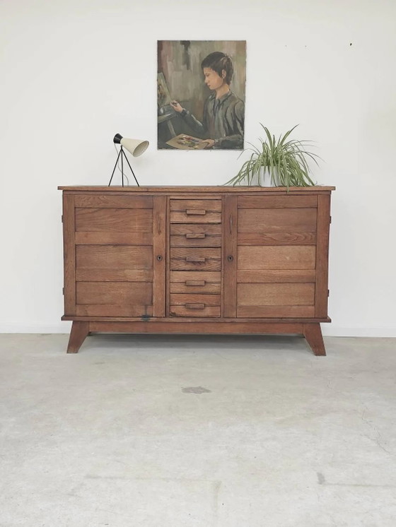 Buffet en chêne de René Gabriel, période de reconstruction 1950. – Armoires de rangement, Wood, Design (photo 8 of 30)