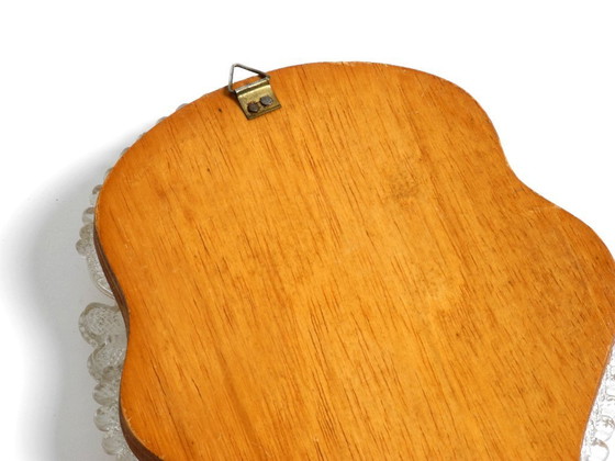 Image 1 of Magnifique miroir à main ou mural vénitien Mid Century Modern avec rosaces en verre de Murano. Fabriqué en Italie